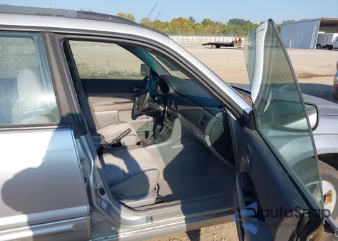 2004 Subaru Forester 2.5Xs z USA, uszkodzony, nr VIN JF1SG65664H709